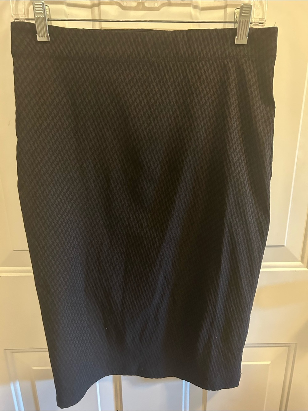 Max Studio Black Textured Pencil Skirt